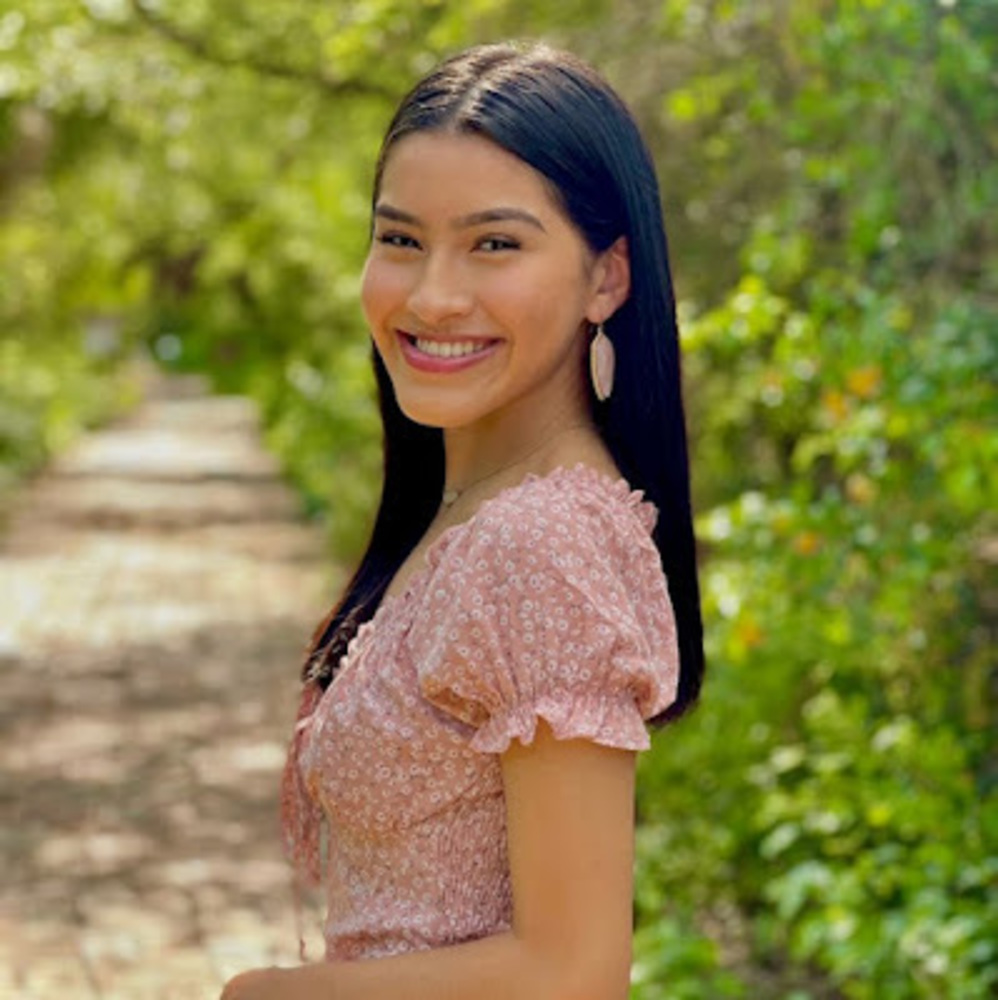 Meet your Posher, Arely